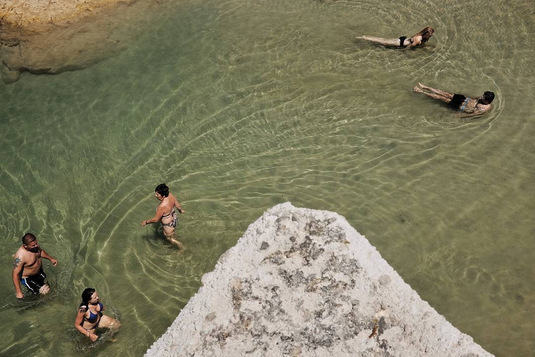 Sarakiniko beach